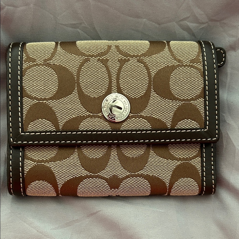 Coach Brown & Cream Signature wallet vintage